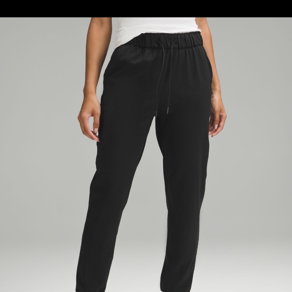 Lululemon stretch, high-rise, joggers, size 6